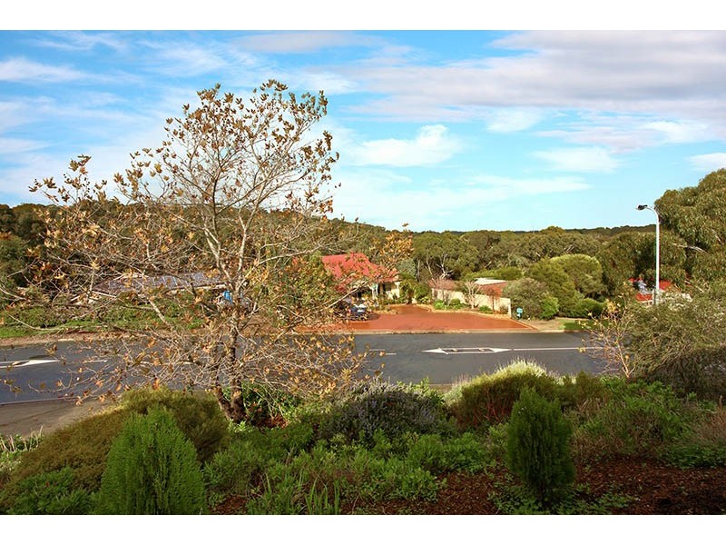 61 Fraser Avenue, Happy Valley SA 5159