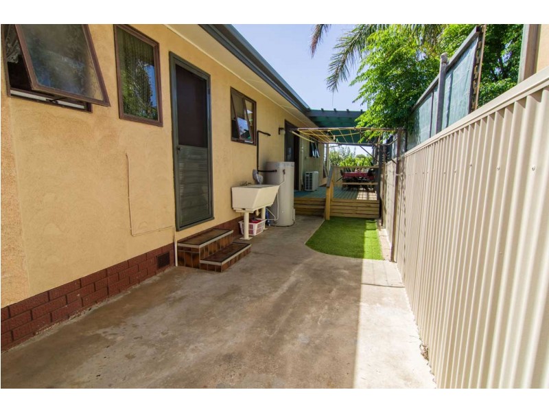12 Ralphs Avenue, Port Noarlunga SA 5167