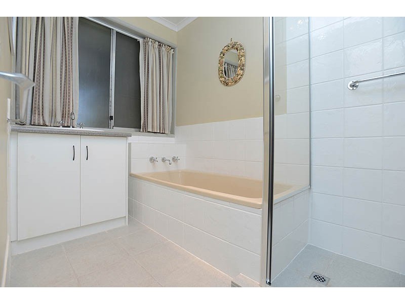 7 Budapest Road, Aberfoyle Park SA 5159