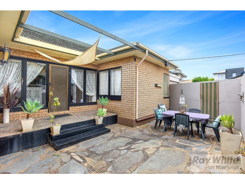 37 Clovelly Avenue, Christies Beach SA 5165