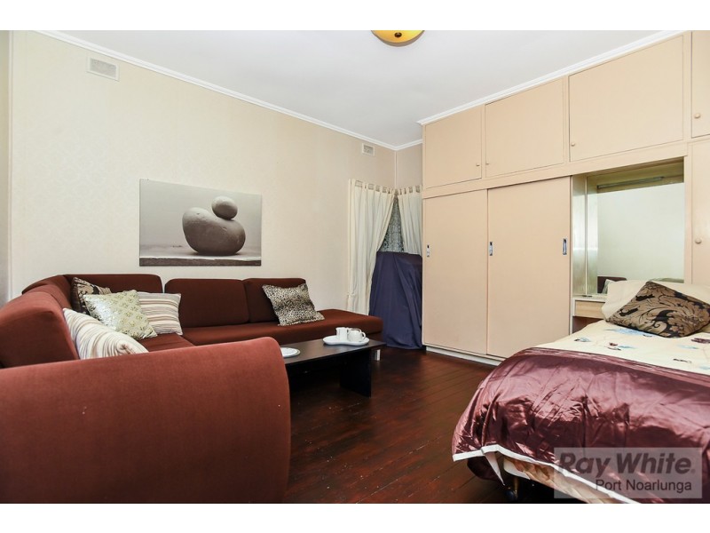 37 Clovelly Avenue, Christies Beach SA 5165