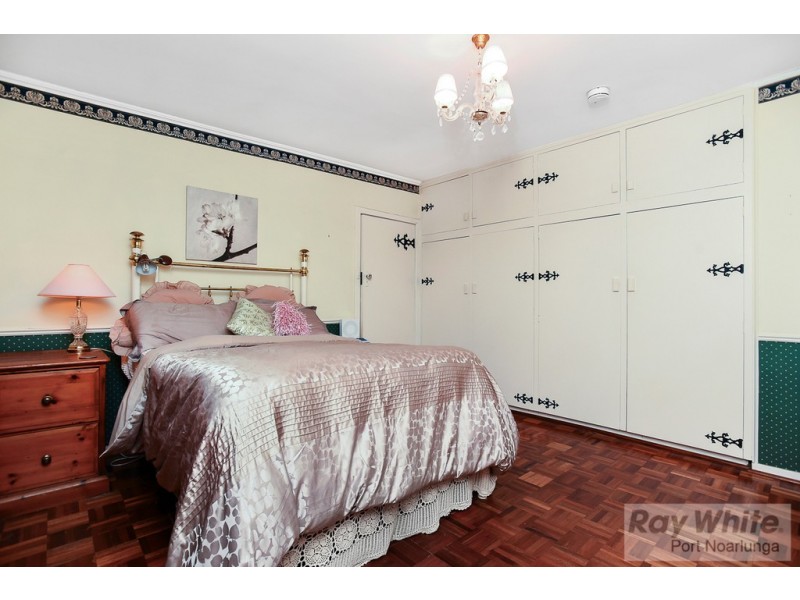 37 Clovelly Avenue, Christies Beach SA 5165