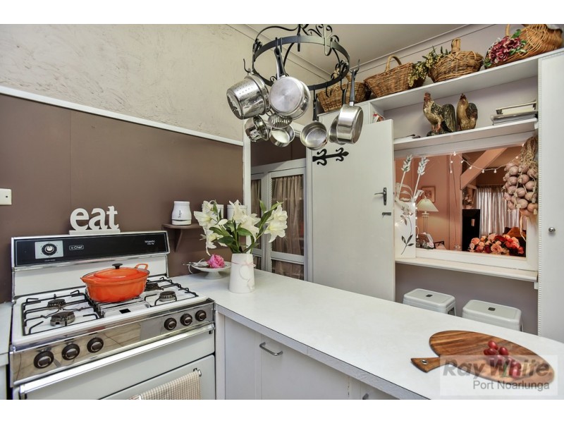 37 Clovelly Avenue, Christies Beach SA 5165