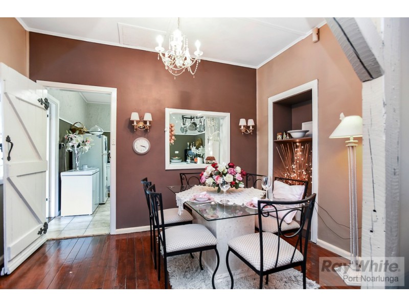 37 Clovelly Avenue, Christies Beach SA 5165