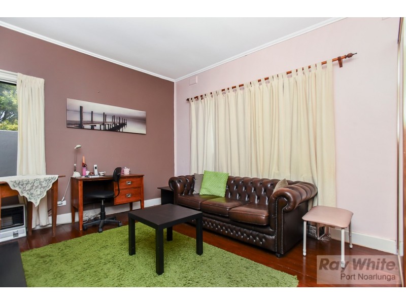 37 Clovelly Avenue, Christies Beach SA 5165