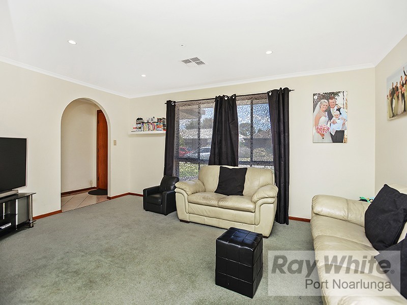 9 Marrington Circuit, Morphett Vale SA 5162