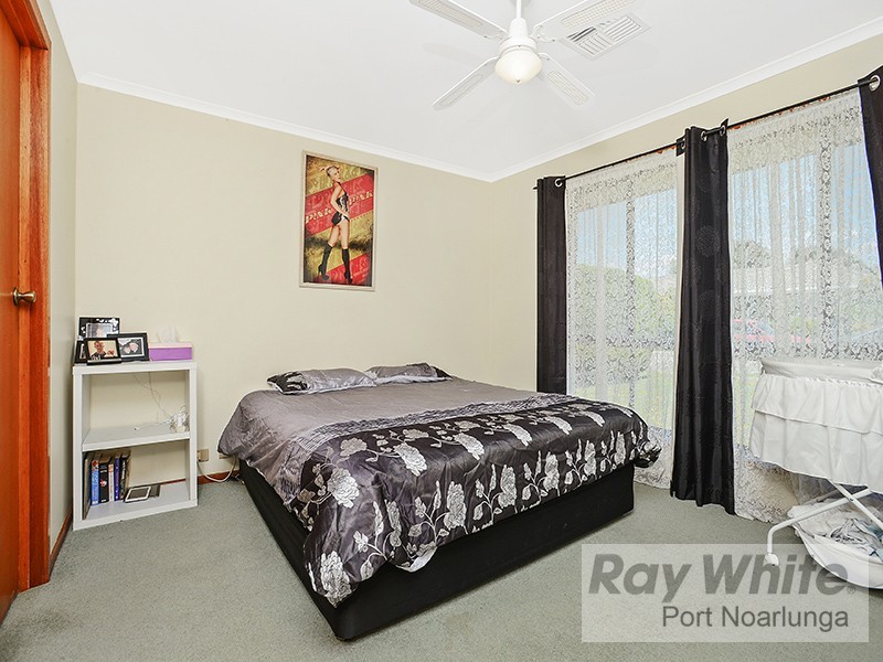 9 Marrington Circuit, Morphett Vale SA 5162
