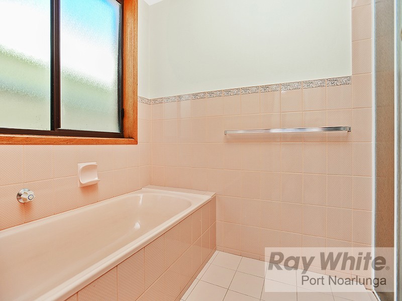 9 Marrington Circuit, Morphett Vale SA 5162