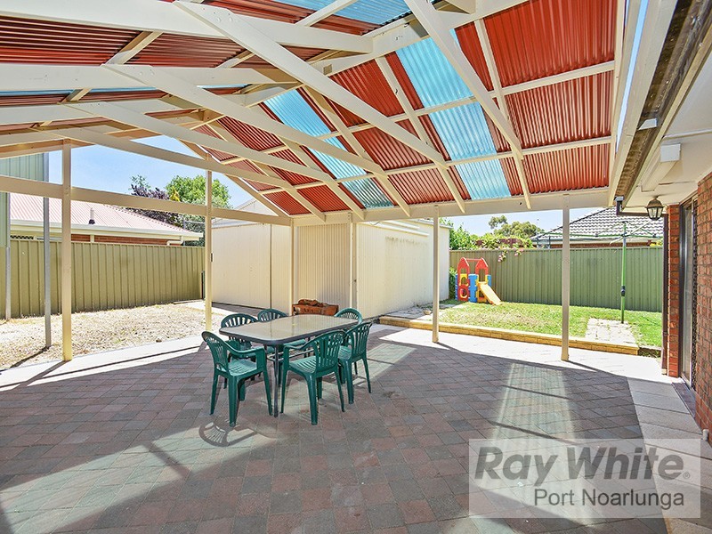 9 Marrington Circuit, Morphett Vale SA 5162
