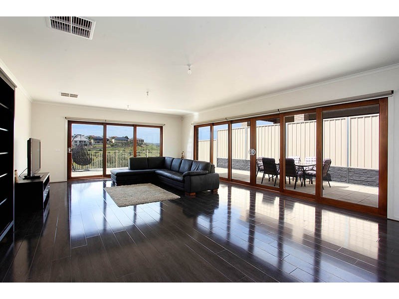 28 Erebus Glen, Hallett Cove SA 5158