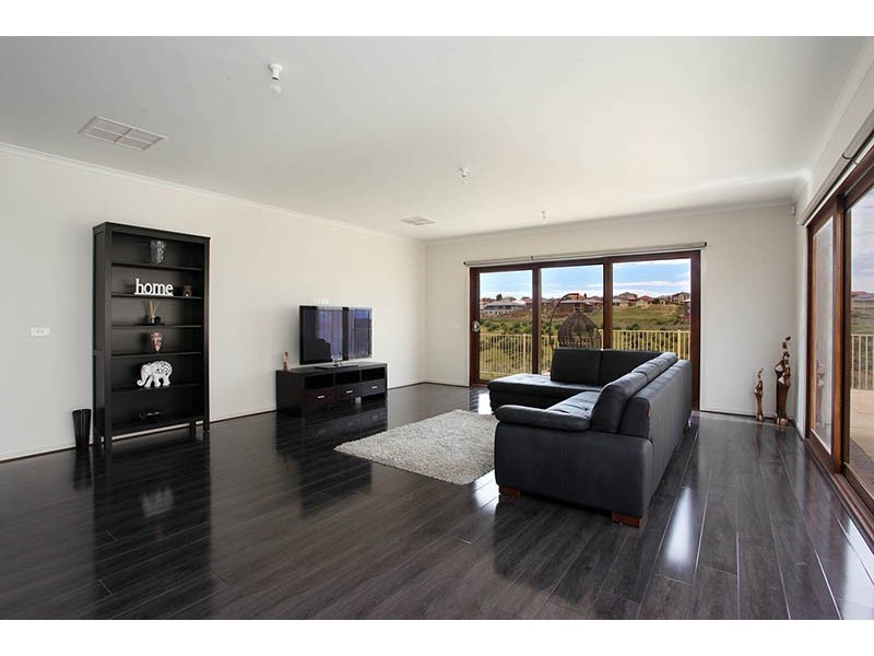 28 Erebus Glen, Hallett Cove SA 5158