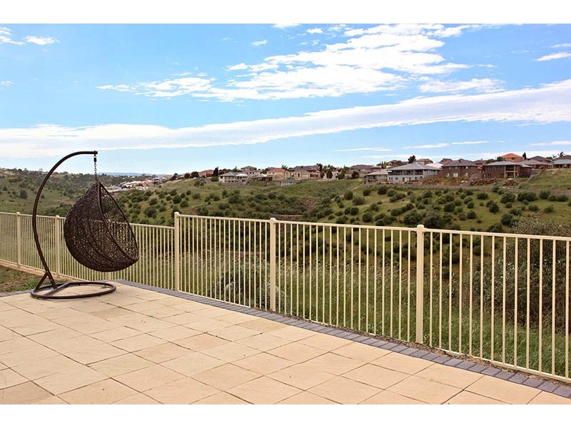 28 Erebus Glen, Hallett Cove SA 5158