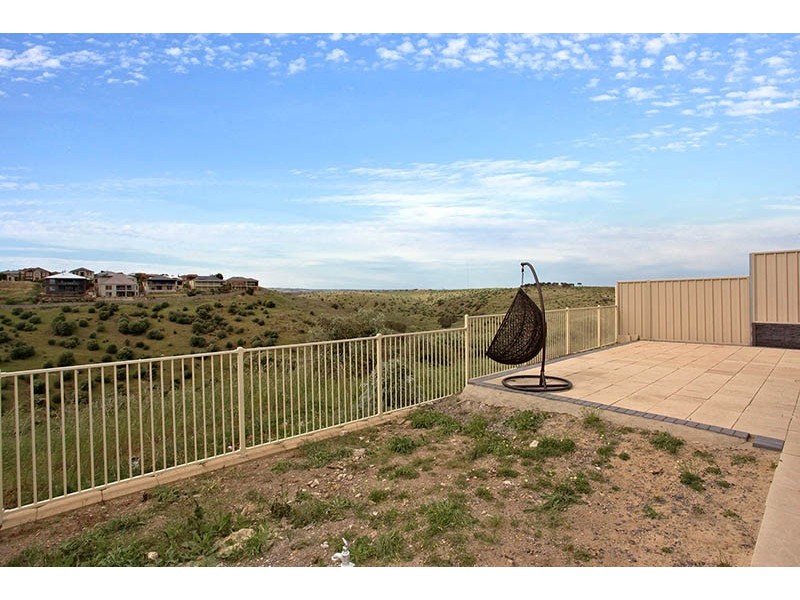 28 Erebus Glen, Hallett Cove SA 5158