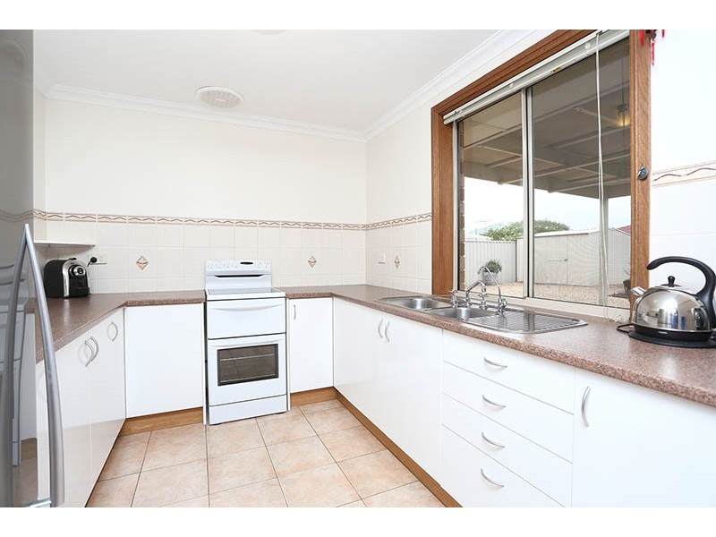 1 Cameron Road, Aldinga Beach SA 5173