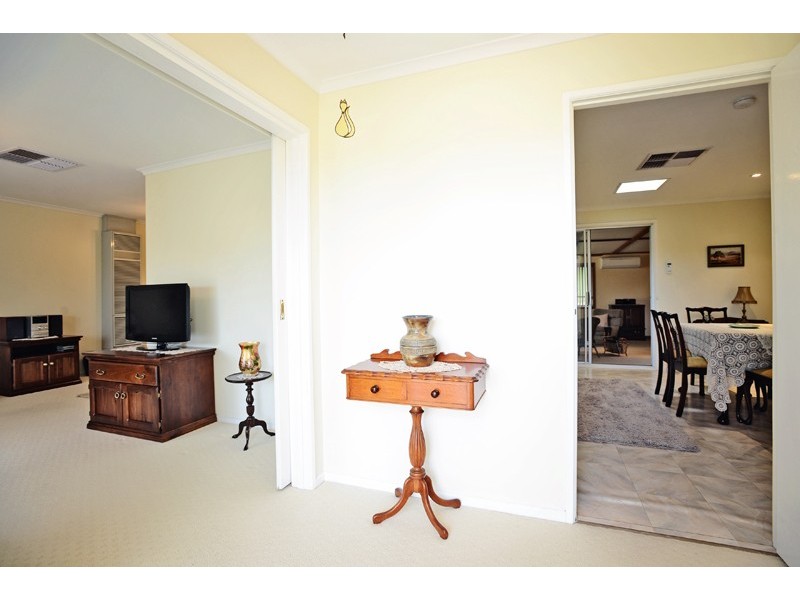 10 Lutana Court, Morphett Vale SA 5162