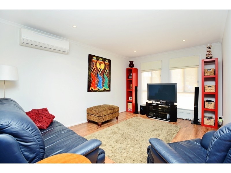 2 Cutmore Street, O’sullivan Beach SA 5166