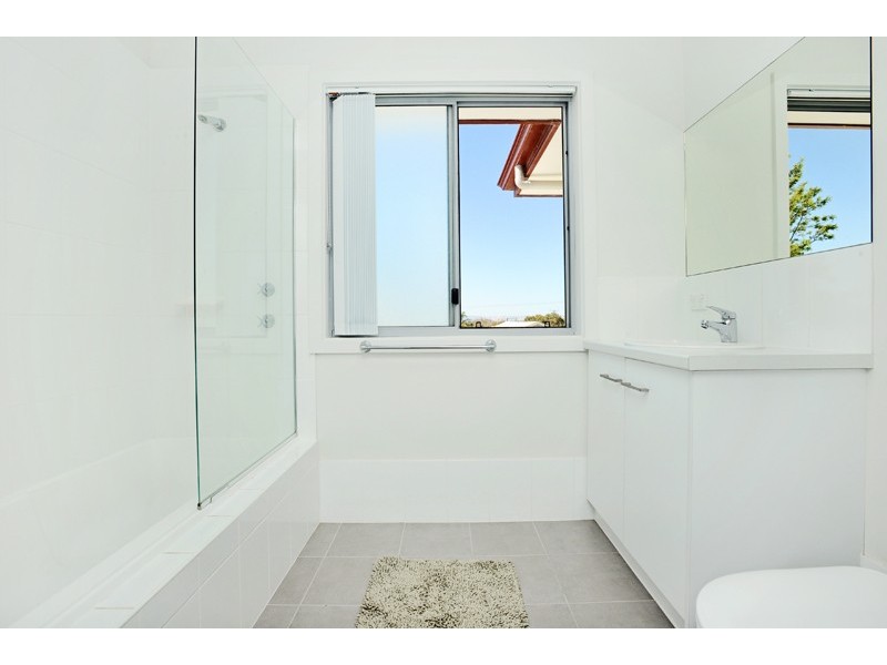 2 Cutmore Street, O’sullivan Beach SA 5166