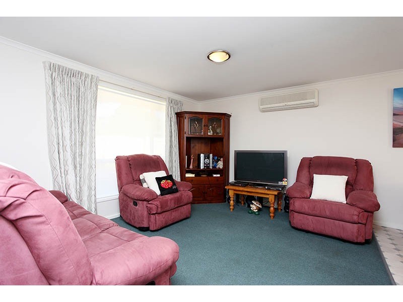 1 Domain Street, Moana SA 5169