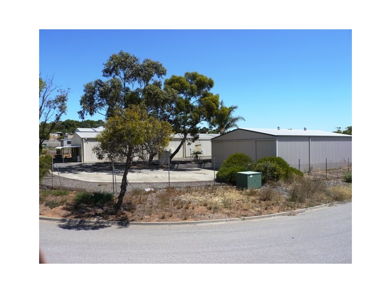 38 Chapman Road, Hackham SA 5163