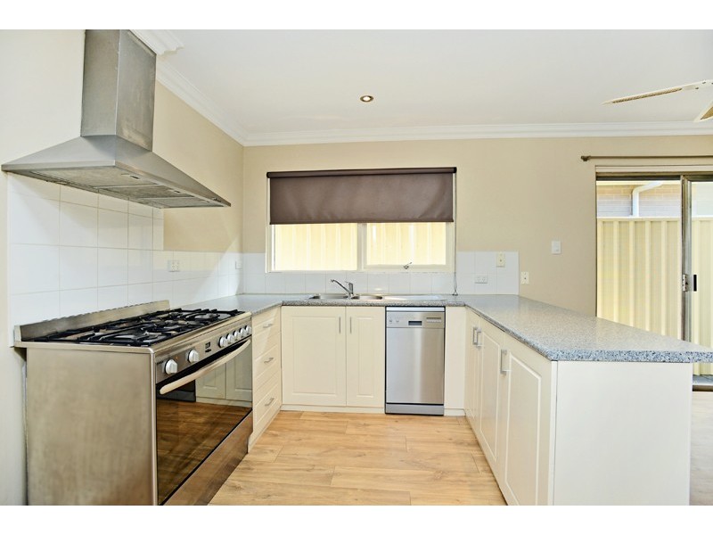 35 Kym Street, Port Noarlunga South SA 5167
