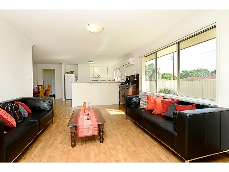 1 Stokes Court, Morphett Vale SA 5162