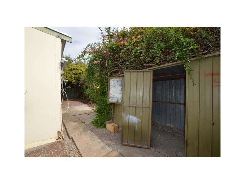 23 Booth Avenue, Morphett Vale SA 5162
