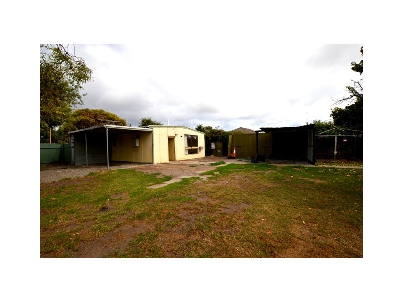 23 Booth Avenue, Morphett Vale SA 5162