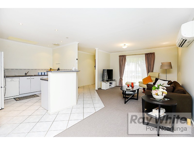 Unit 2, 19 Griffiths Drive, Moana SA 5169