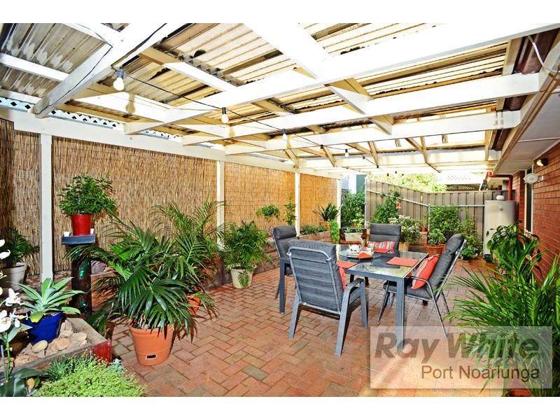 Unit 2, 19 Griffiths Drive, Moana SA 5169