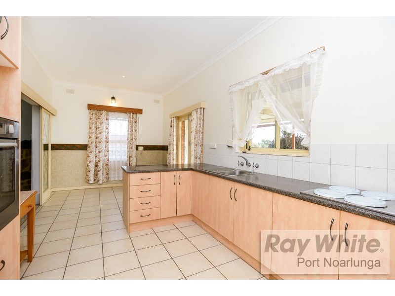 15 Fox Avenue, Christies Beach SA 5165