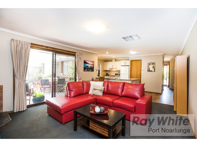 28 Woodcroft Drive, Morphett Vale SA 5162