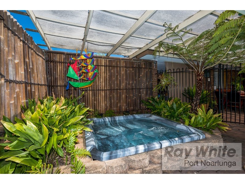 28 Woodcroft Drive, Morphett Vale SA 5162