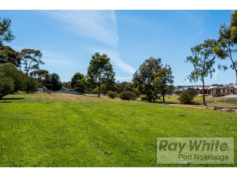 28 Woodcroft Drive, Morphett Vale SA 5162