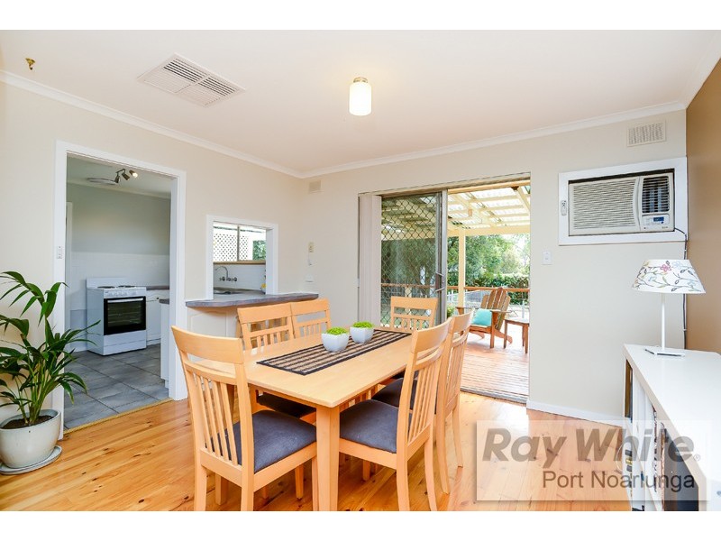 15 Shiraz Avenue, Hackham SA 5163