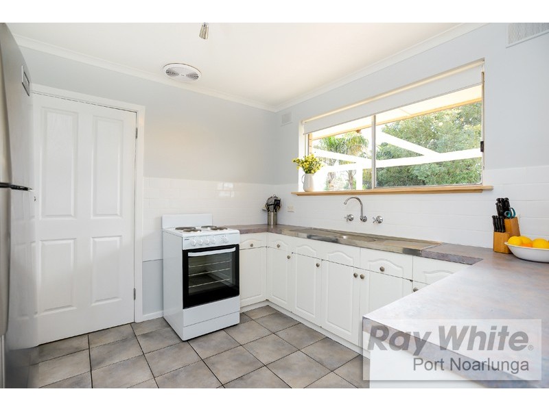 15 Shiraz Avenue, Hackham SA 5163