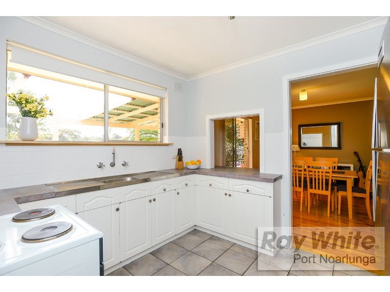 15 Shiraz Avenue, Hackham SA 5163