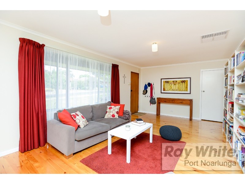 15 Shiraz Avenue, Hackham SA 5163