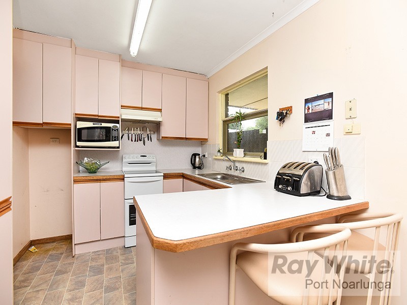 11 Gundowringa Avenue, Happy Valley SA 5159