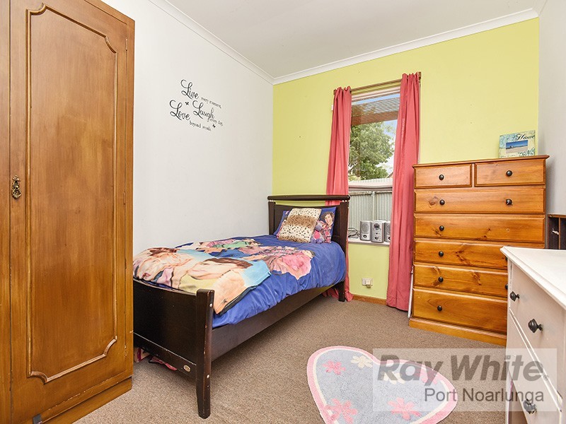 11 Gundowringa Avenue, Happy Valley SA 5159