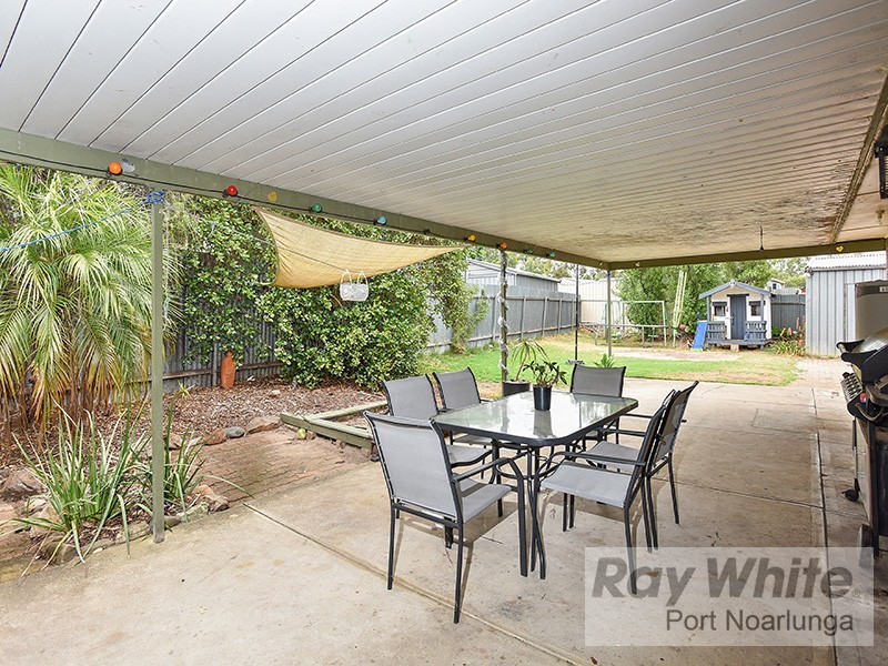 11 Gundowringa Avenue, Happy Valley SA 5159
