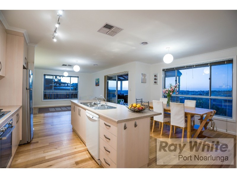 12 Corrimal Avenue, Noarlunga Downs SA 5168