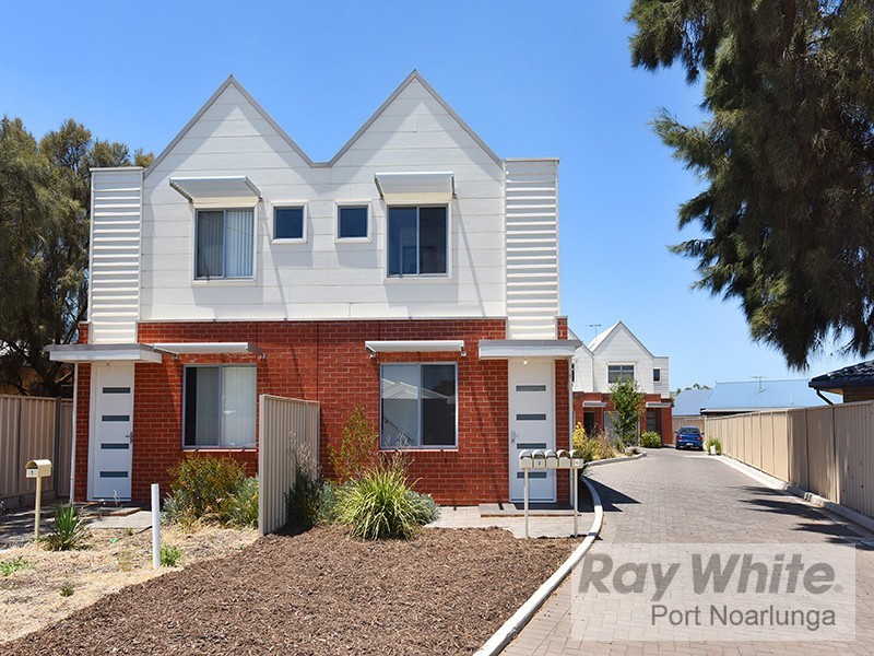 2 / 8 Kitto Crescent, Aldinga Beach SA 5173