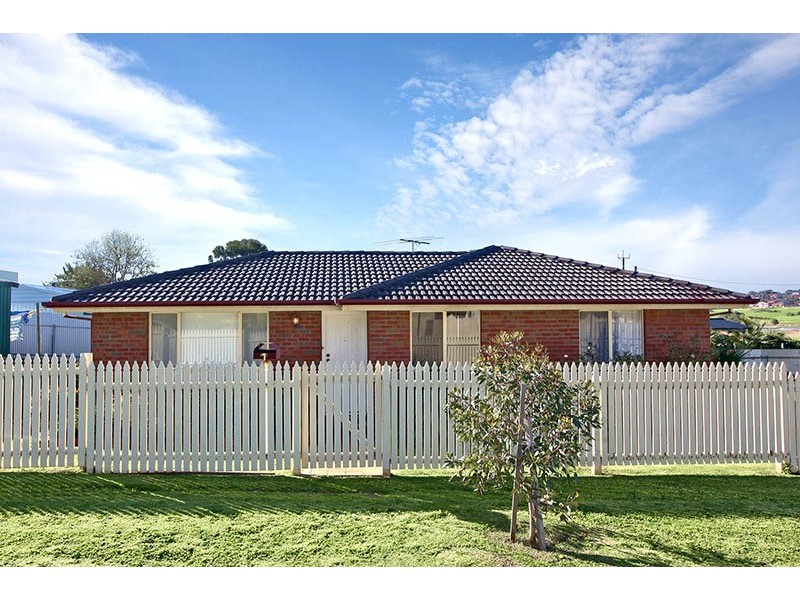 1 Domain Street, Moana SA 5169