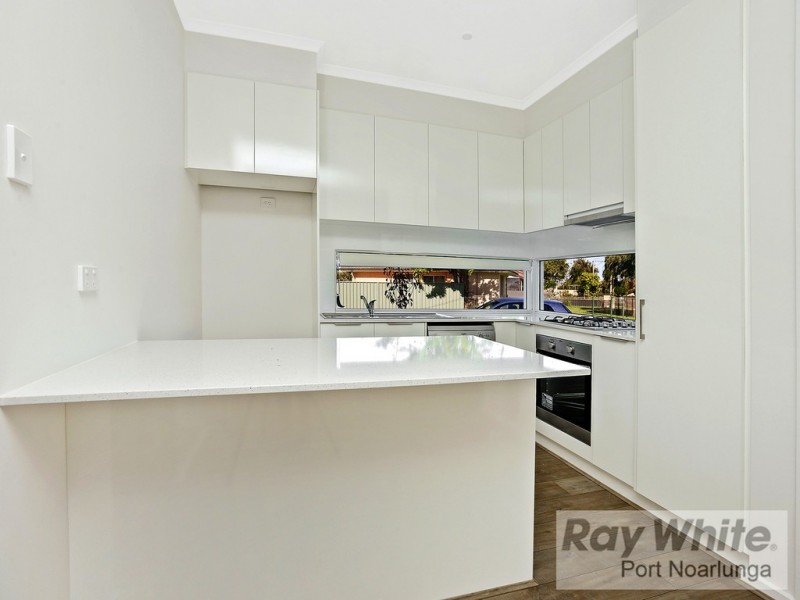 43 Kwinana Crescent, Port Noarlunga South SA 5167