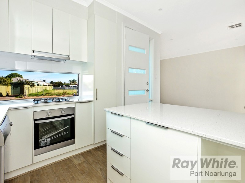 43 Kwinana Crescent, Port Noarlunga South SA 5167