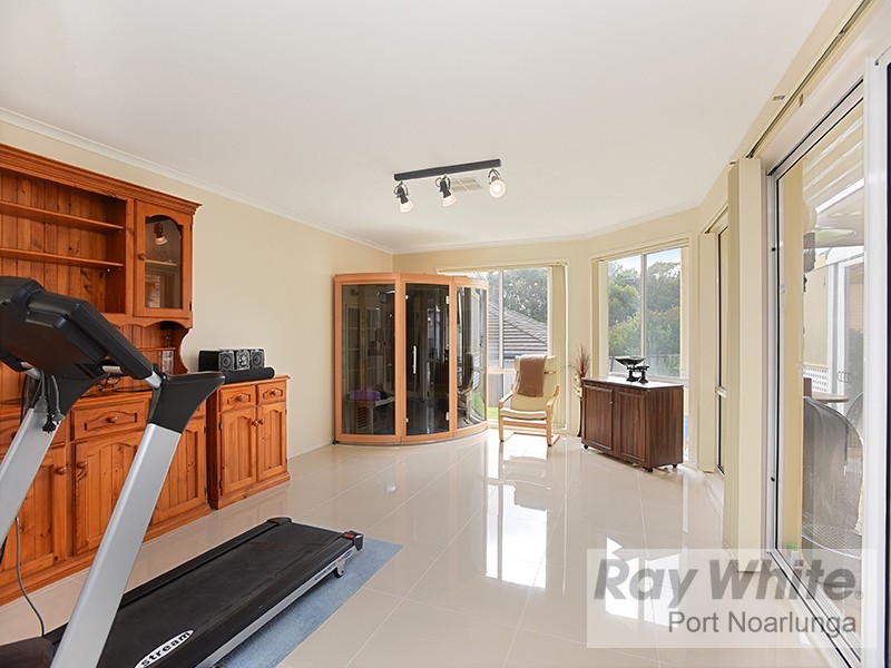 9 Grand Boulevard, Seaford Rise SA 5169