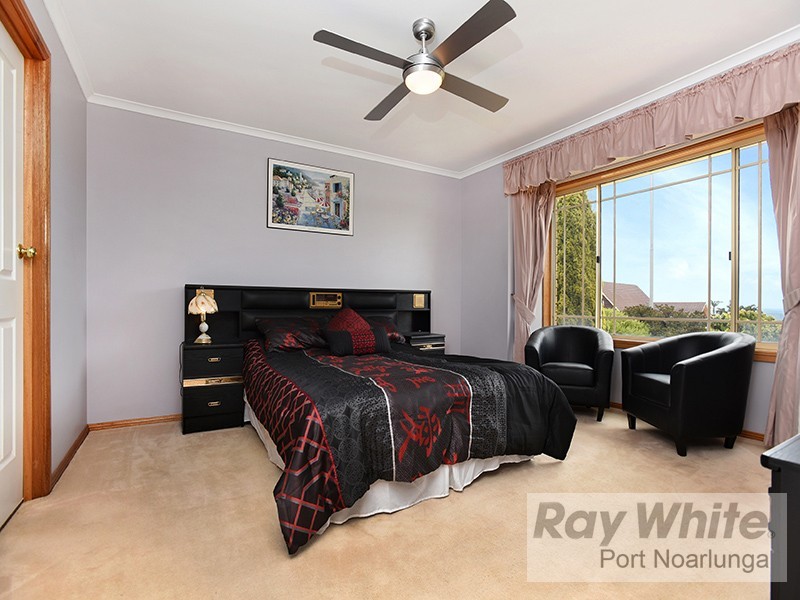 26 Elberry Close, Moana SA 5169