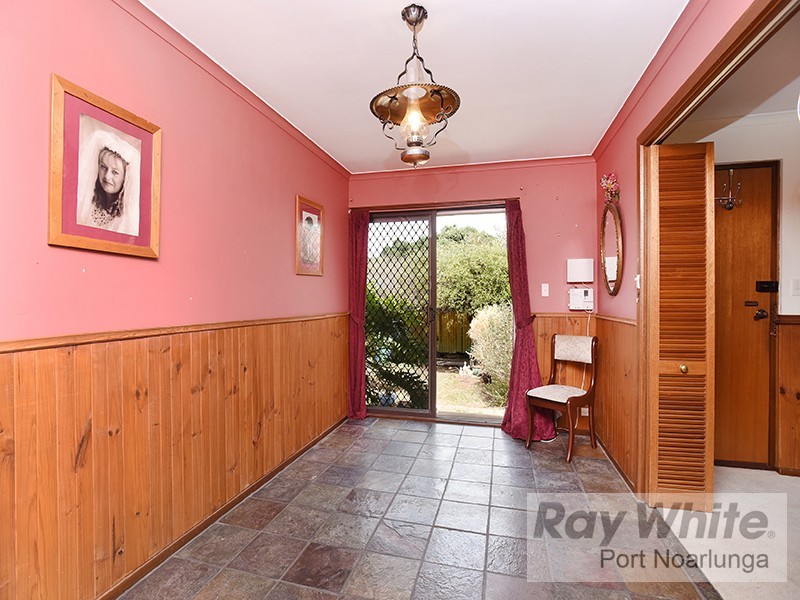52 Kalgoorlie Avenue, Port Noarlunga South SA 5167