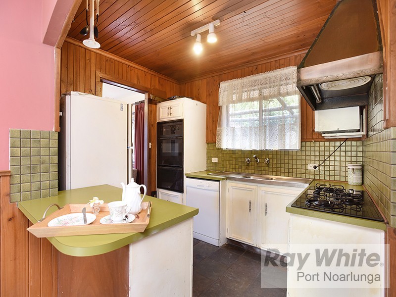 52 Kalgoorlie Avenue, Port Noarlunga South SA 5167