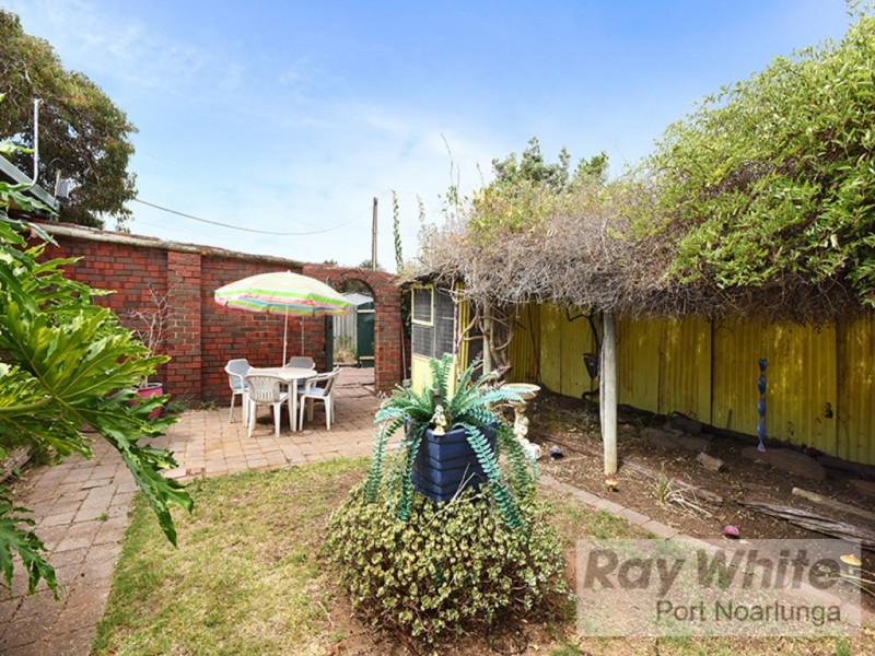 52 Kalgoorlie Avenue, Port Noarlunga South SA 5167